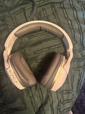 Wireless turtle beach headphones